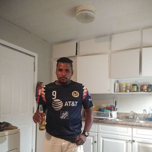 Meet your Posher, Jonatan